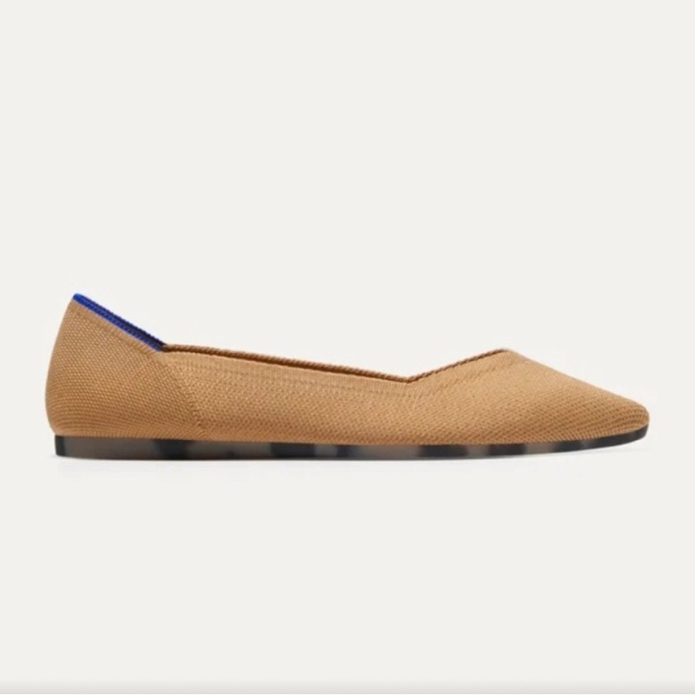 NWT Rothy’s The Point in Camel